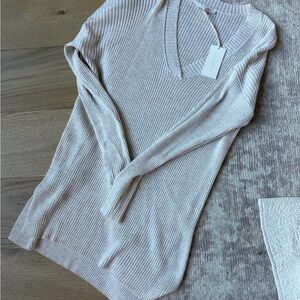 Z Supply V-Neck Ribbed Sweater - Light Beige